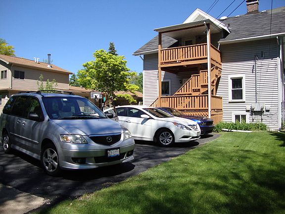 4th image of 612 S Ardmore Ave