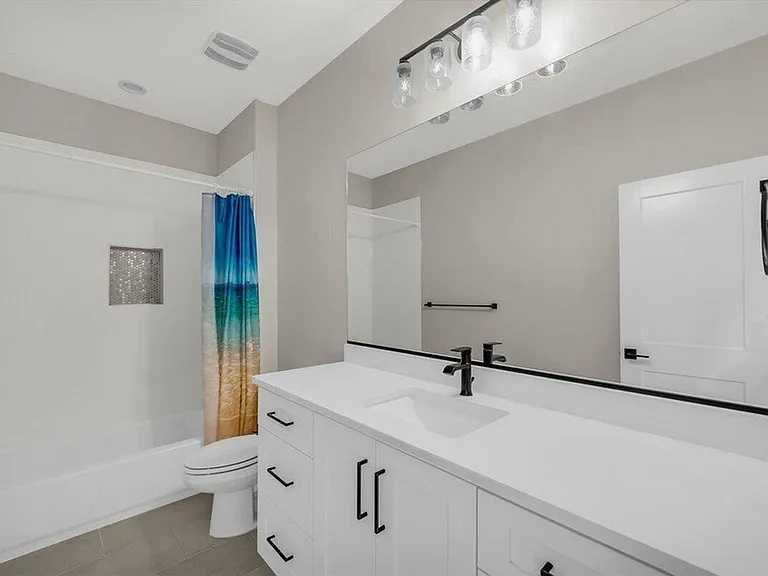 4159 S 490 E — Photo 29