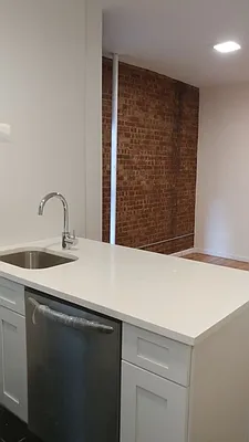 Rented by Bond New York | media 18