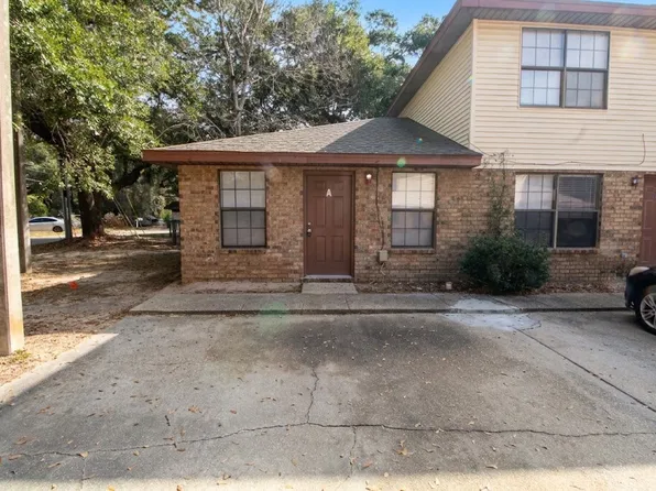 1455 Acorn Ln, Pensacola, FL