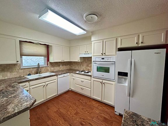 4th image of 927 W Cochiti Ave