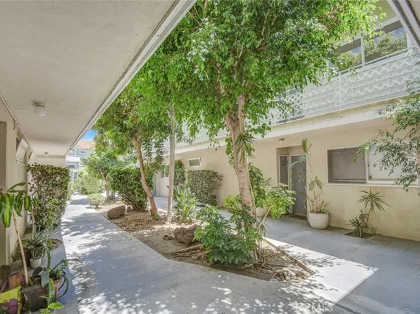 3741-3745 Jasmine Ave, Los Angeles, CA 90034