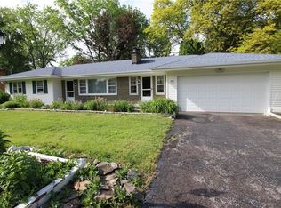 988 Hinchey Rd, Rochester, NY 14624