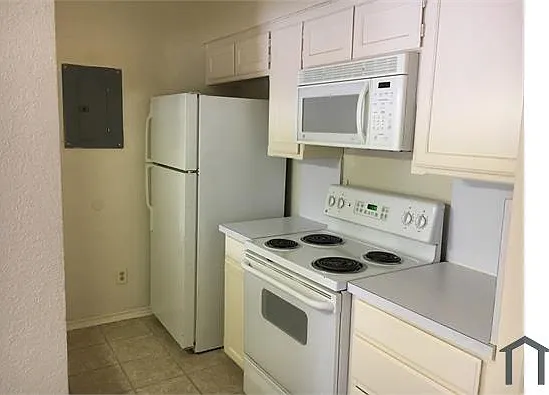 2 bed, 746 sqft, $1,489 — Photo 4