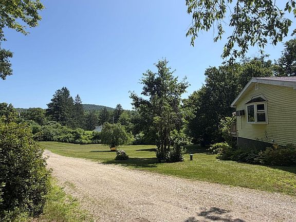 3rd image of 23 Jackson Drive