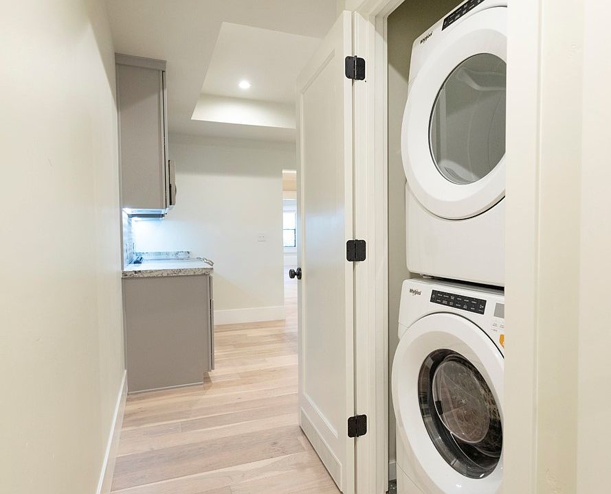 1st image of 2109 J St Ste 202