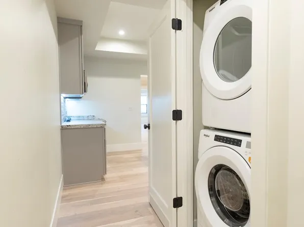 2109 J St Ste 202, Sacramento, CA 95816