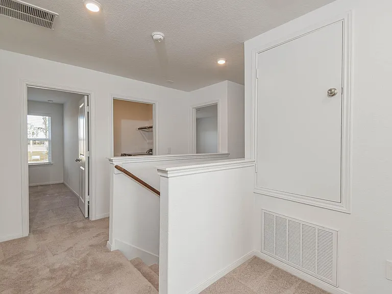 5727 Finely Run St — Photo 12