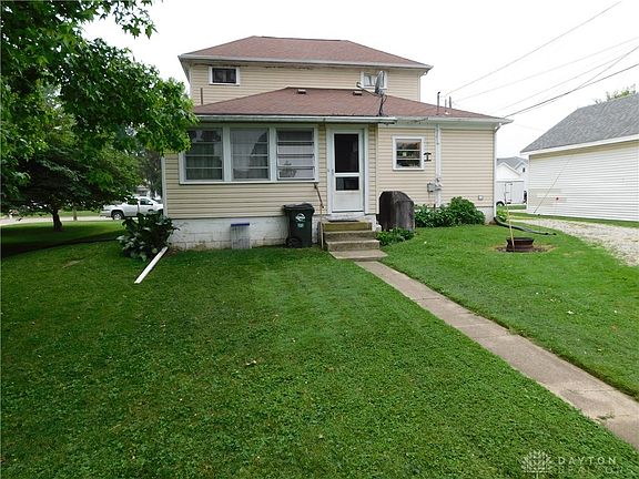 3rd image of 7 S Long St