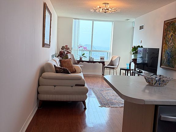 5th image of 23 Oneida Cres #Penthouse 13