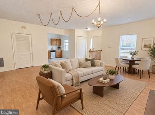 Hill Oaks Condo Phase 1-13>, Landover, MD 20785