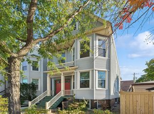 2937 N Ashland Ave, Chicago, IL 60657
