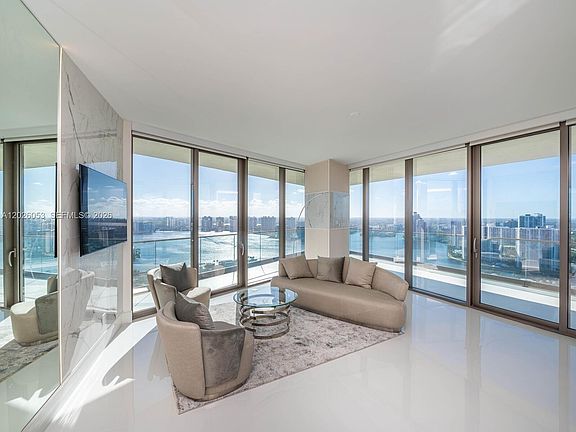 2nd image of 18975 Collins Ave Unit 3105