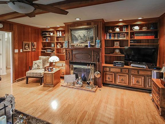 5th image of 1331 Deep Wood Ct
