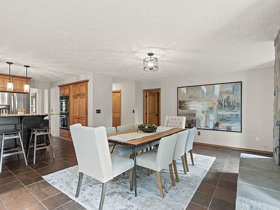 5th image of 5120 S Hogan Ln