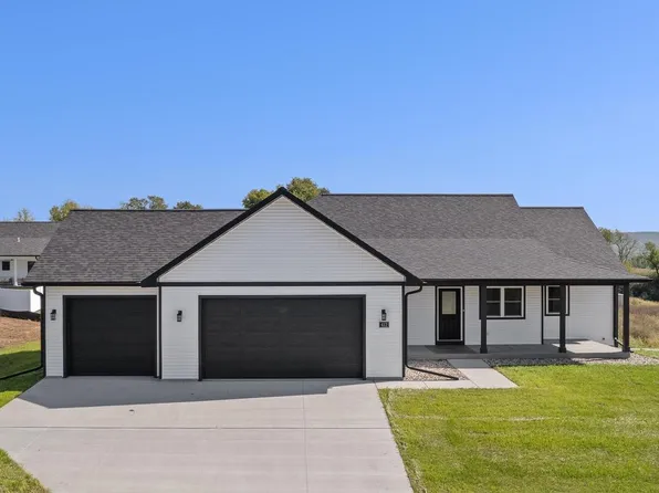 412 Eisenhower Street, Baraboo, WI 53913
