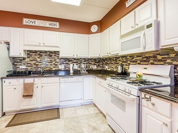 5th image of 1349 E Washington St Unit 304A