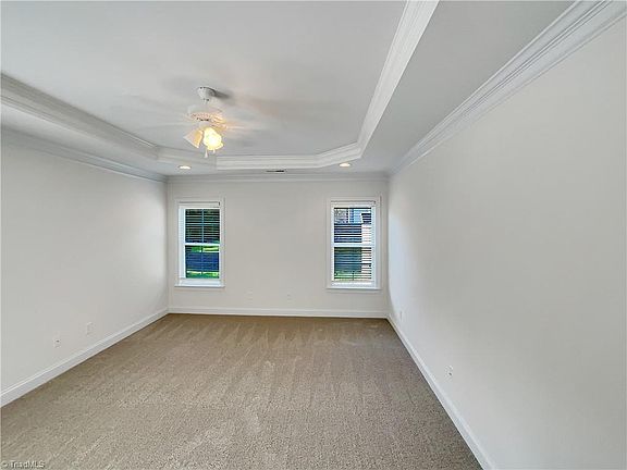 5th image of 5272 Esher Dr
