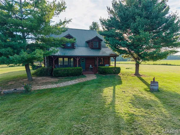 8140 Old Jackson Rd, Farmington, MO 63640