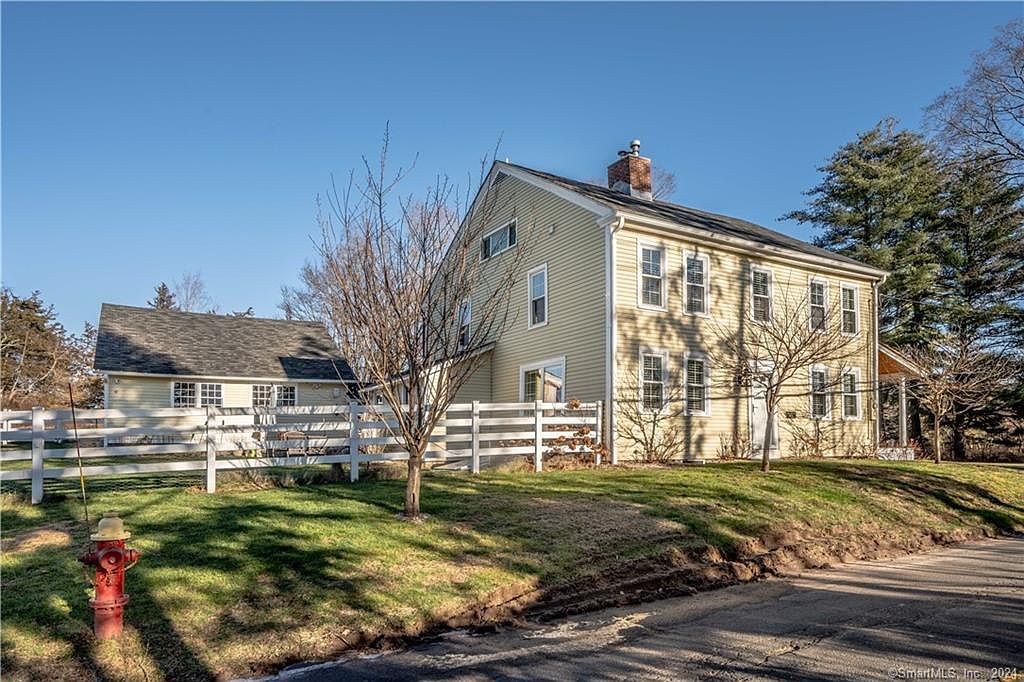 24 Tariffville Rd, Bloomfield, CT 06002 Zillow