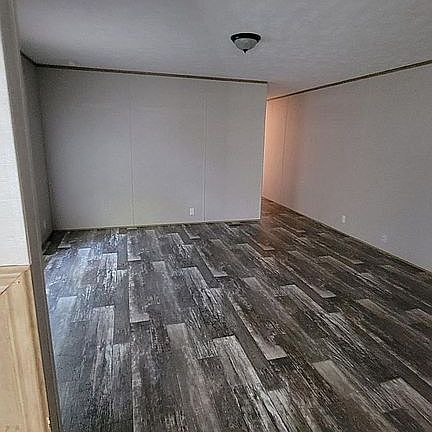 5th image of 208 Moon Stone Ln
