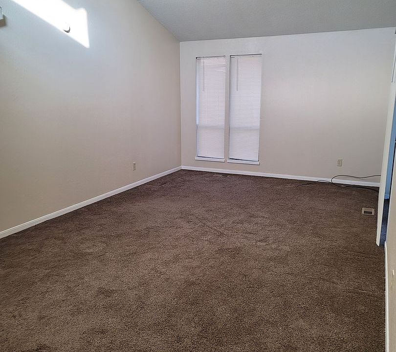 1st image of 3004 N 18th St #A