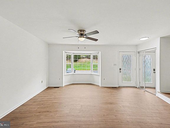 4th image of 14546 Bisbee Ct