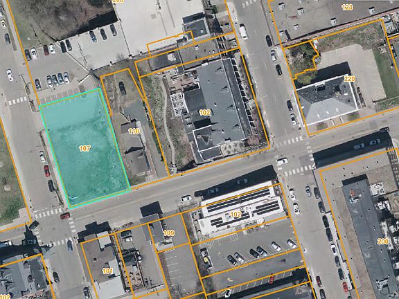 4th image of 107 3rd St N
