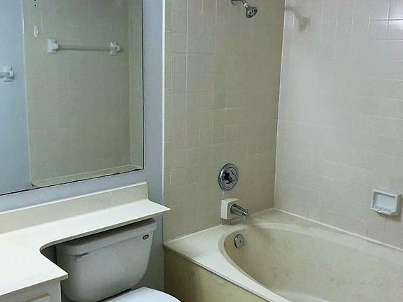 5th image of 12963 Elm Creek Ct