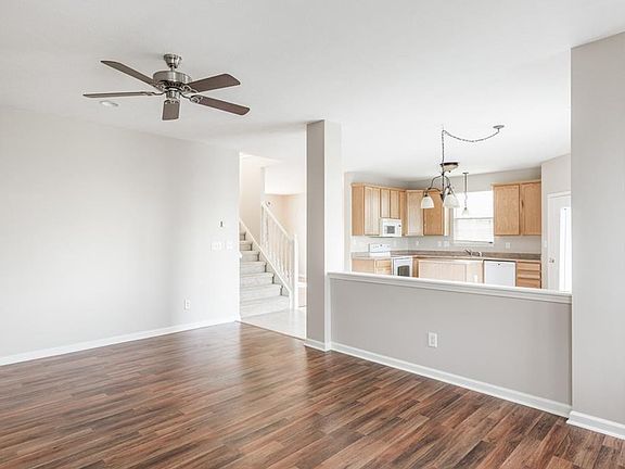5th image of 6526 Amherst Way