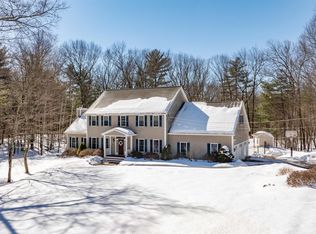 31 Bear Run Drive, Litchfield, NH 03052-2335