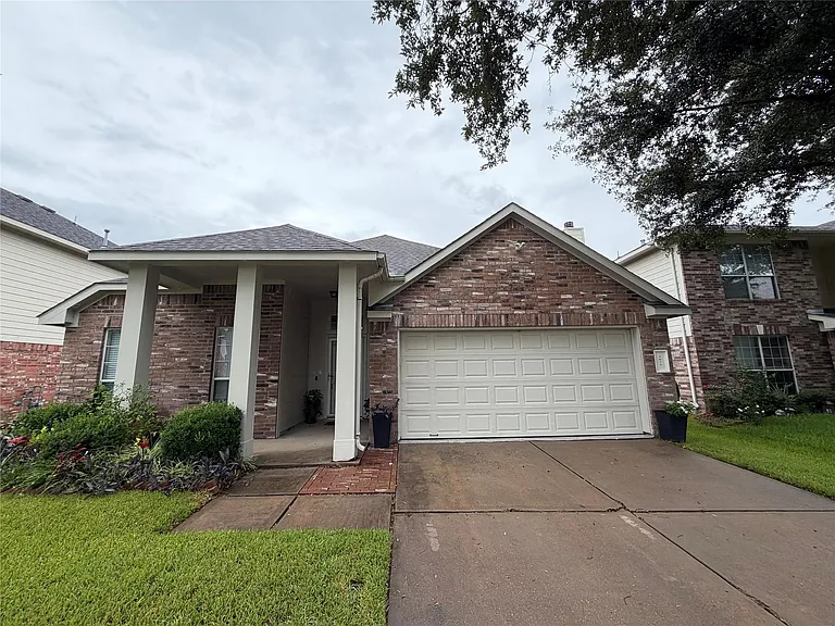 1922 Tower Bell Ln — Photo 2