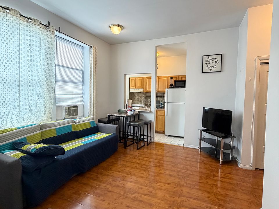 1st image of 851 Bergen Ave APT 2D