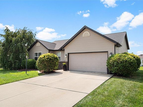 3rd image of 7014 Savannah Dr