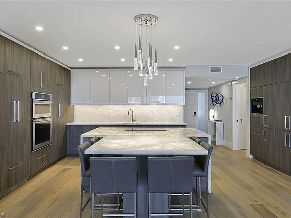 3rd image of 4051 Gulf Shore Blvd N APT 1101