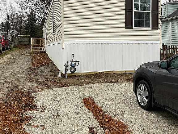 2nd image of 5233 Bryant St