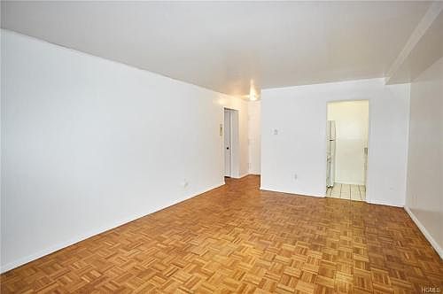 1st image of 260 Centre Ave APT 1C