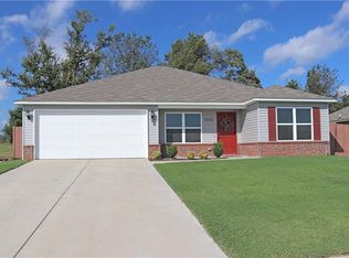 6605 NW Orchard St, Bentonville, AR 72712