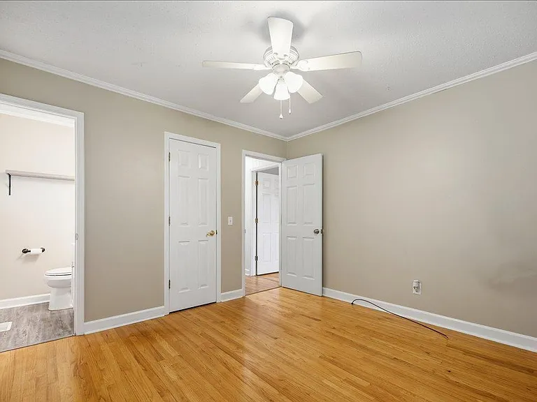 1007 Greenleaf Rd — Photo 15