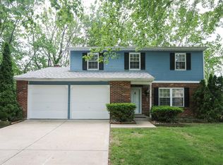 903 Sarbrook Dr, Cincinnati, OH 45231