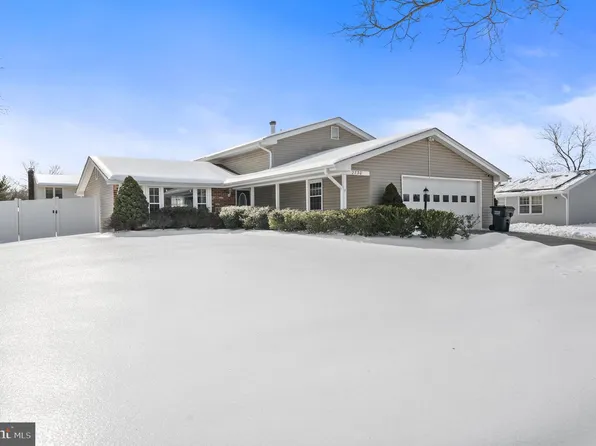 2730 Pinewood Dr, Waldorf, MD 20601