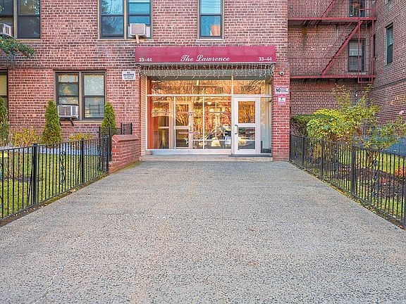 2nd image of 33-44 Junction Blvd #2V