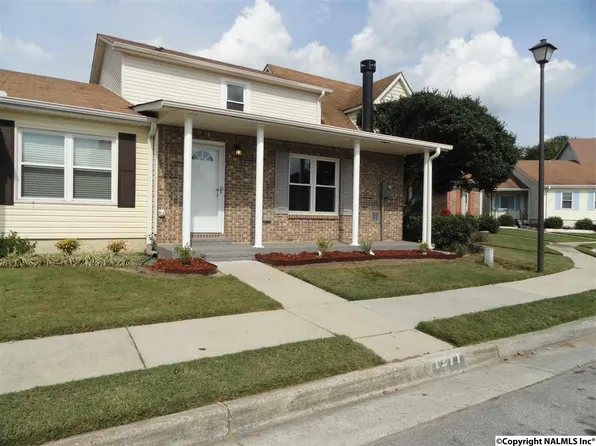 1211 Catskill Cir SE, Huntsville, AL 35802