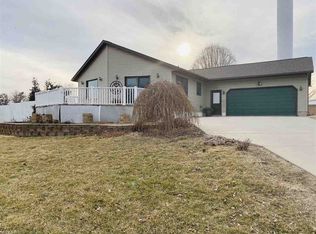 802 Madison St, Williamsburg, IA 52361