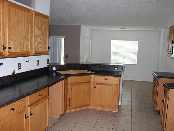 5th image of 147 Bird Of Paradise Dr