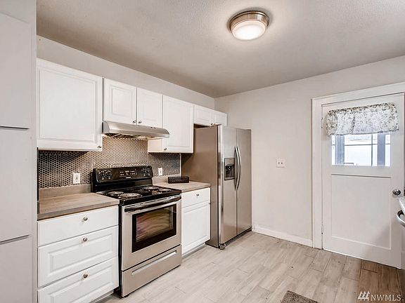 5th image of 4326 S G St