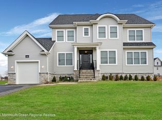 9 Imperial Pl, Jackson, NJ 08527