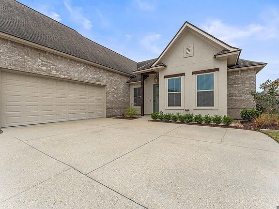4th image of 36261 Belle Savanne Ave