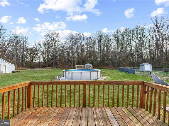 3rd image of 9019 Stage Rd