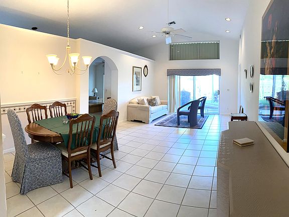 5th image of 10532 Tropical Breeze Lane